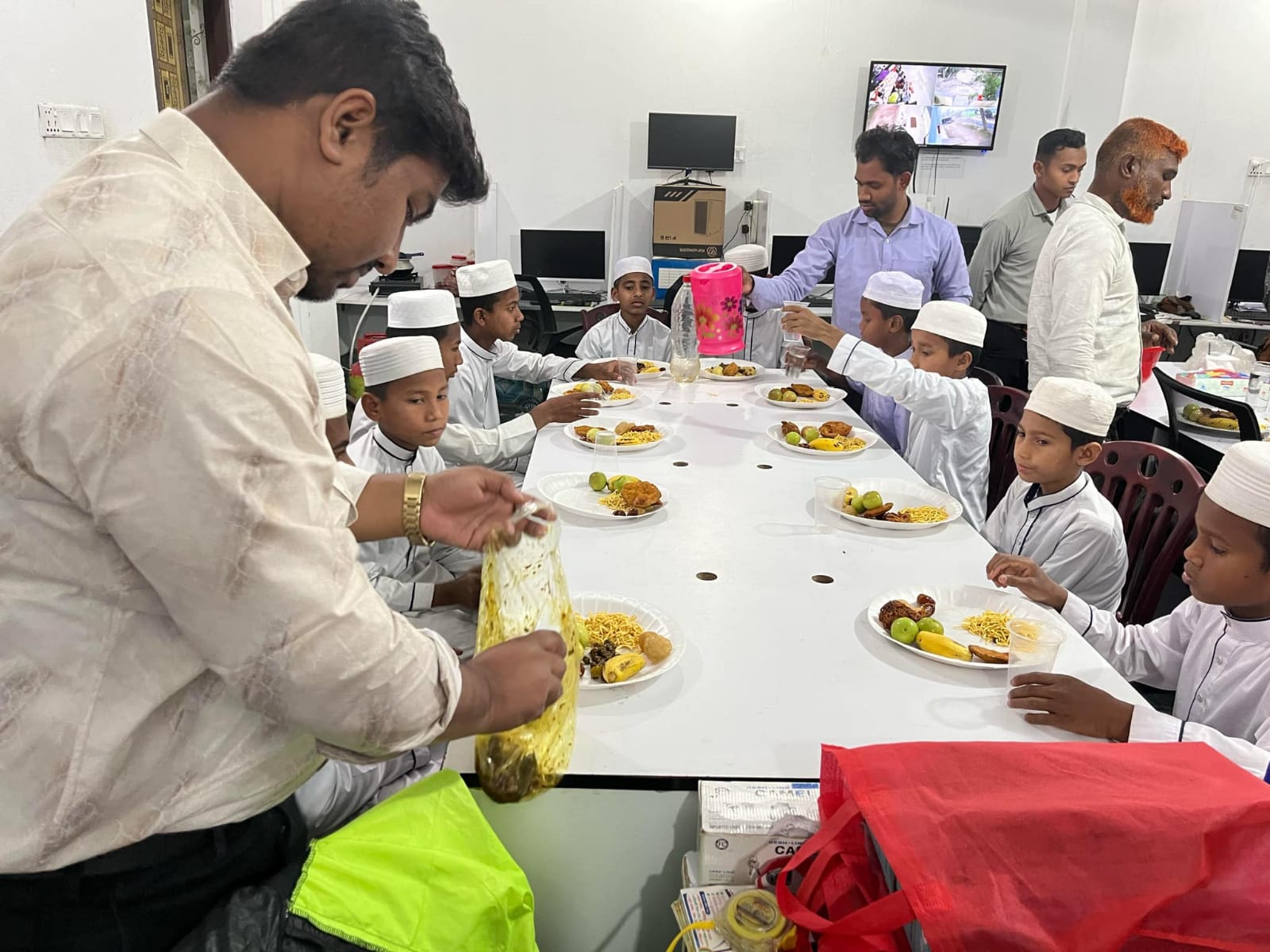 গানিতিক টেক লিমিটেড এর উদ্যোগে এতিম শিশুদের সাথে ইফতার আয়োজন-২০২৫ ইং